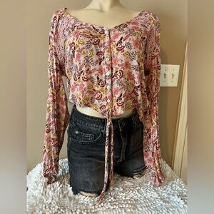 Belle du jour Long Sleeve Crop Top